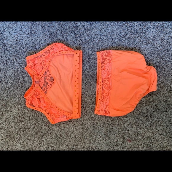 DEATAILS DANCEWEAR SET - Picture 2 of 5